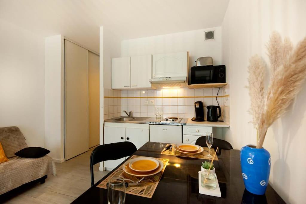 Le Prestigieux Centre Gare Wifi Et Parking Gratuit Apartment Amiens Exterior foto